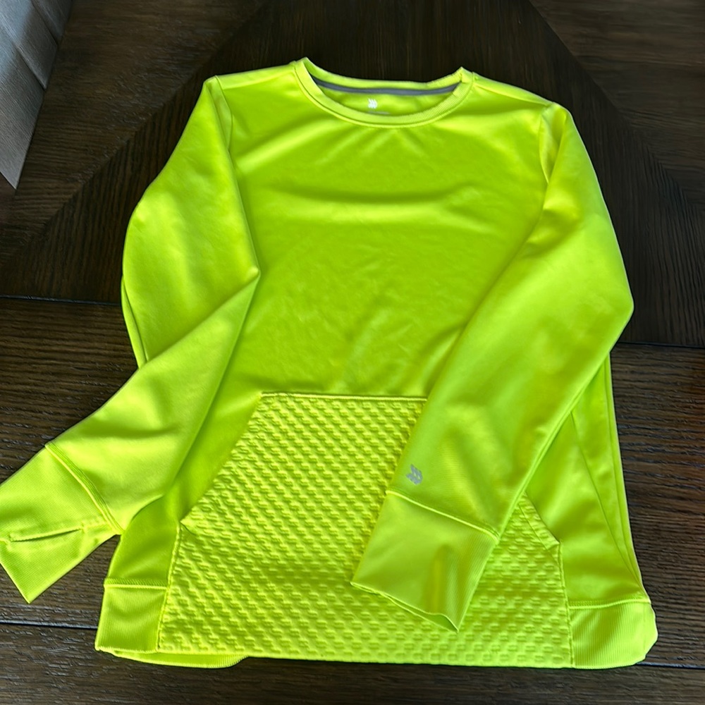 Boys XL crewneck sweatshirt like green no stains or blemishes. Smoke free home